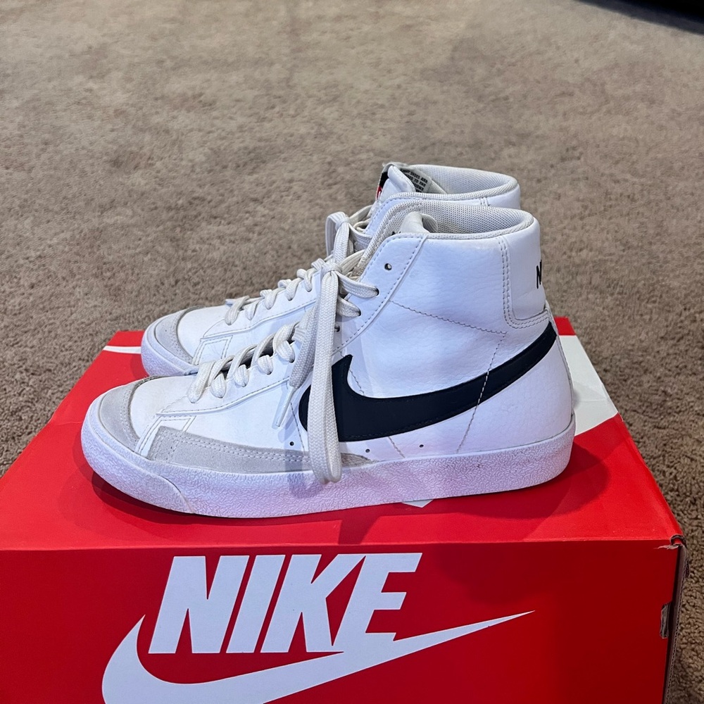 *SOLD* Nike Blazer Mid ‘77